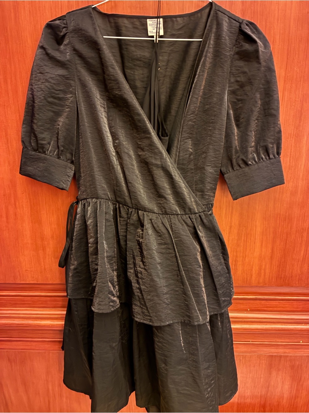 Baum und Pferdgarten Black Wrap Tiered mini Dress